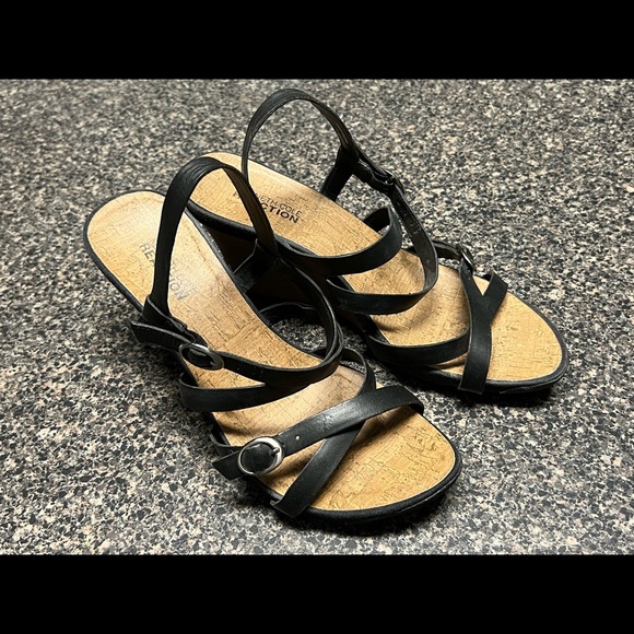 Kenneth Cole‎ wedge sandals 7 - Picture 1 of 6